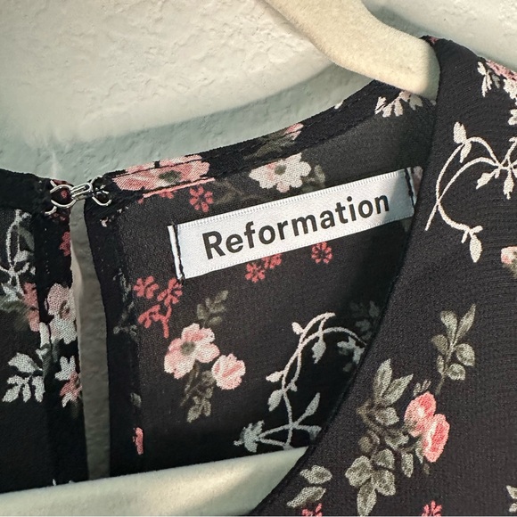 NWT Reformation Black Half Sleeve Short Dress in Jolene Floral SZ US 6, M - Picture 12 of 12